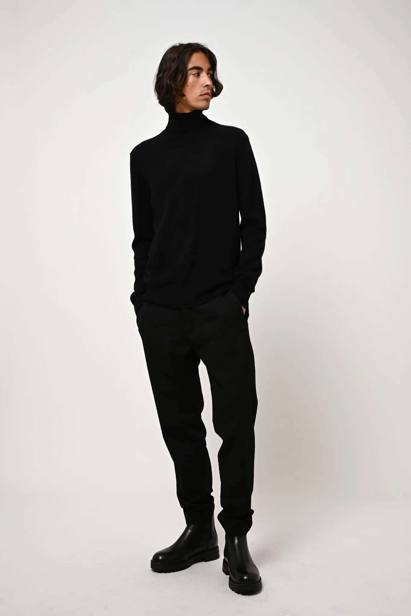 BANGE pull col roulé noir 100% cachemire