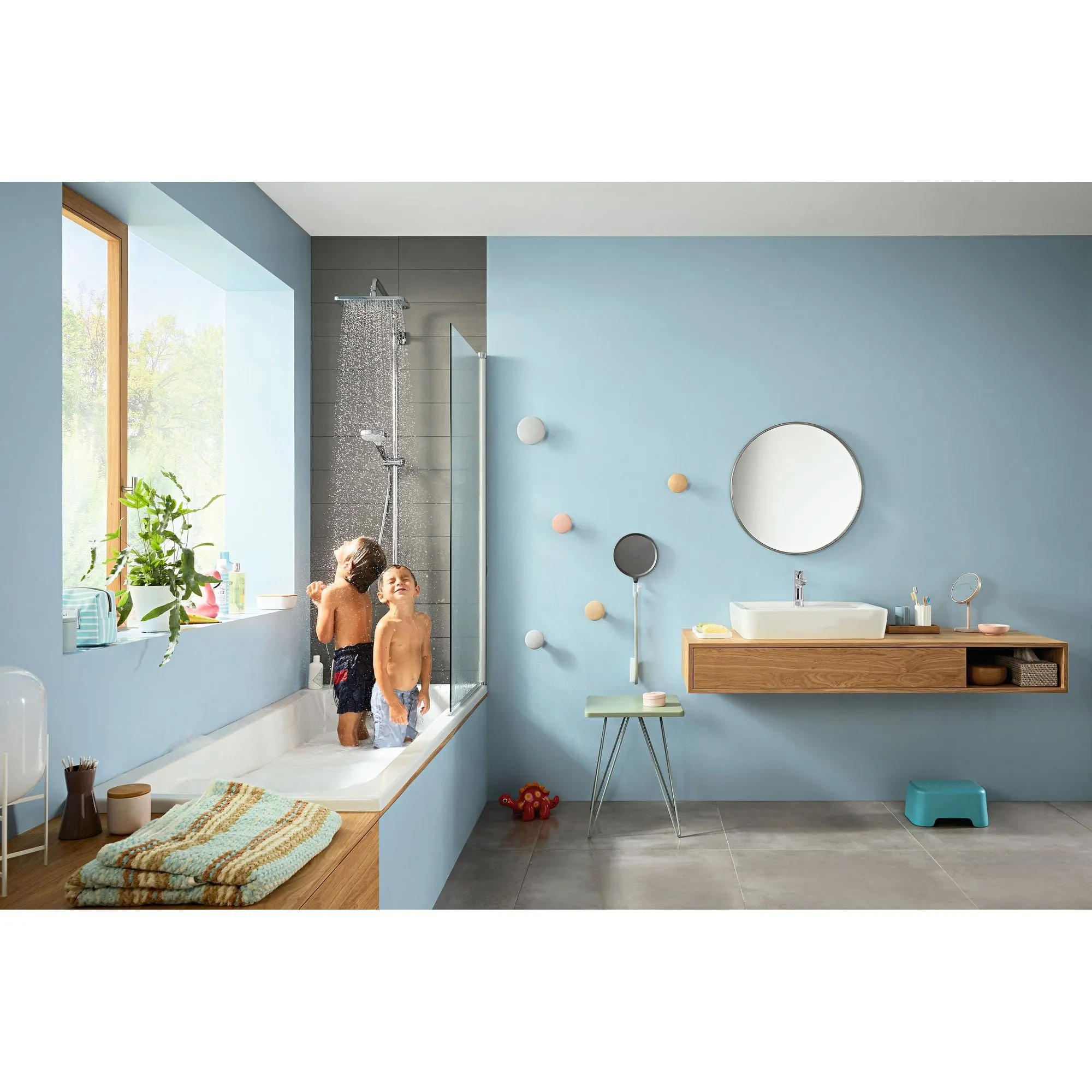 Colonne de douche 280 avec mitigeur baignoire thermostatique chromé Croma E Hansgrohe 27687000
