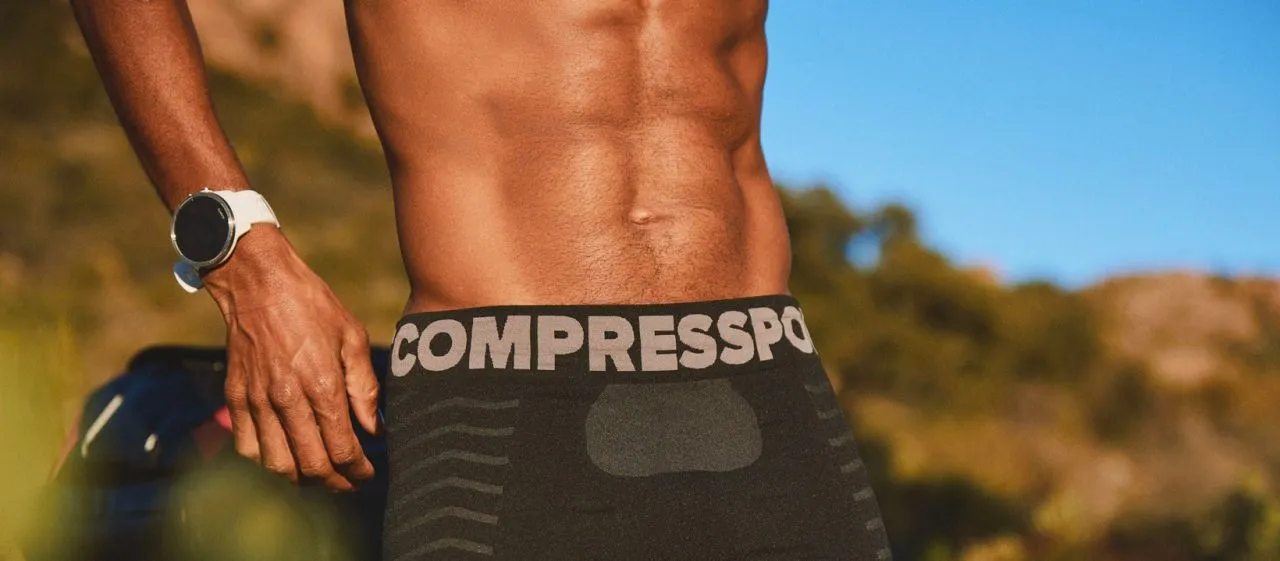 COMPRESSPORT SEAMLESS BOXER BLACK ET GREY   Sous-Vêtement