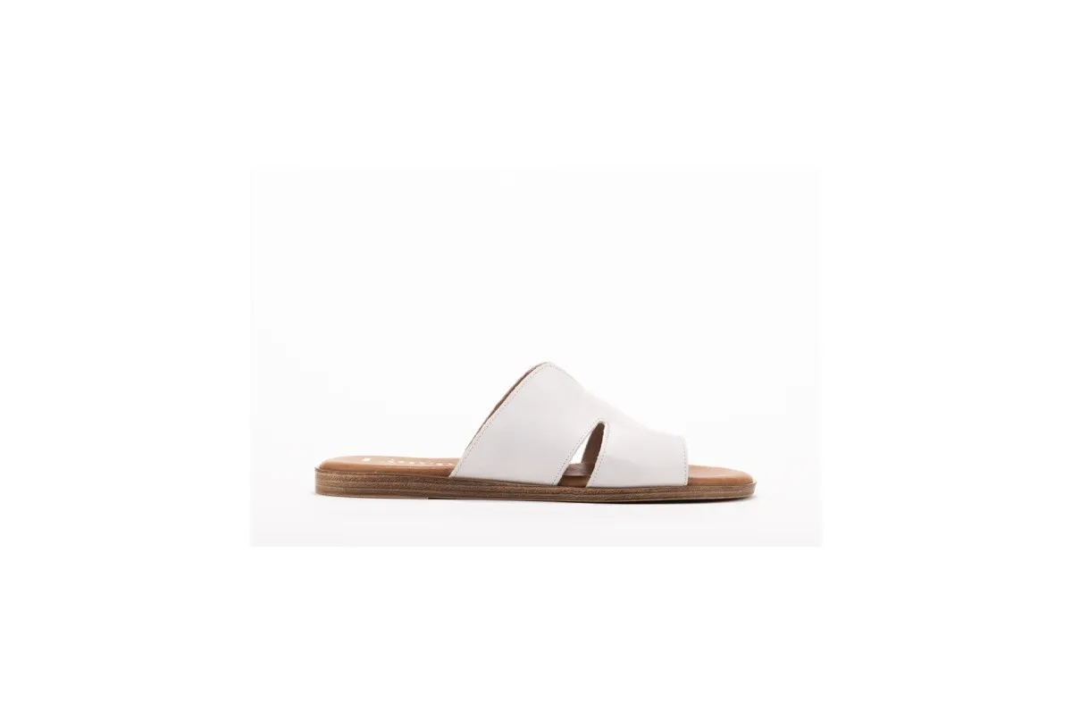 Mules plates en cuir - Beige