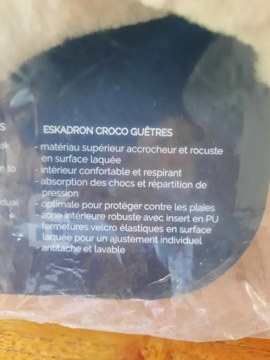 Neuf. Guêtres Eskadron Platinum Croco Faux Fur