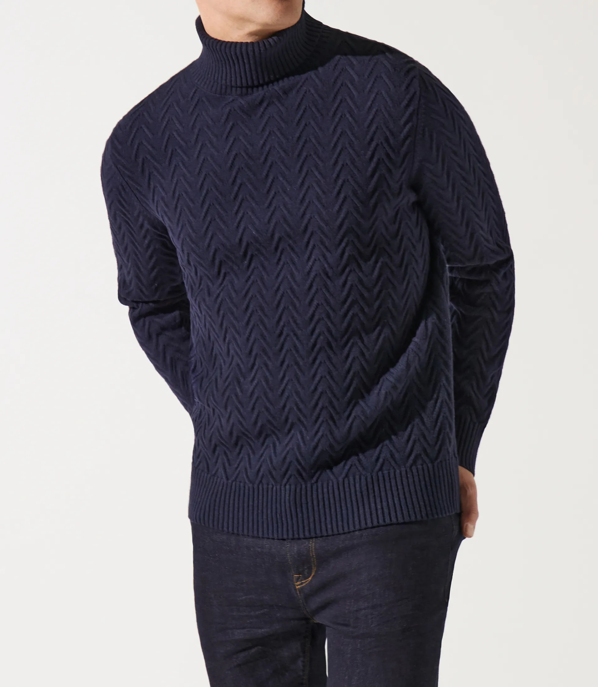 Pull col roulé torsade marine