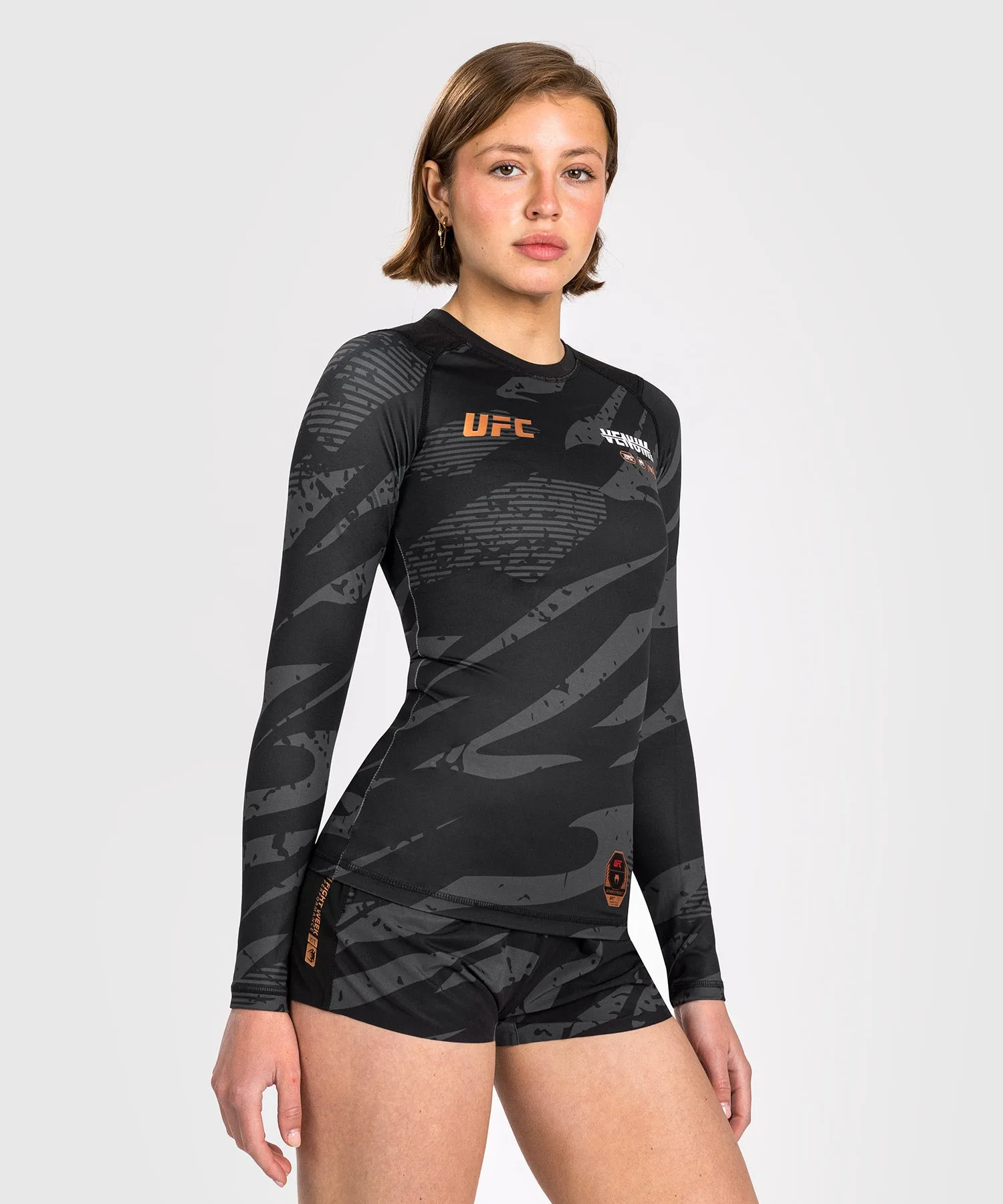 Rashguard À Manches Longues pour Femmes UFC Adrenaline by Venum Fight Week - Urban Camo