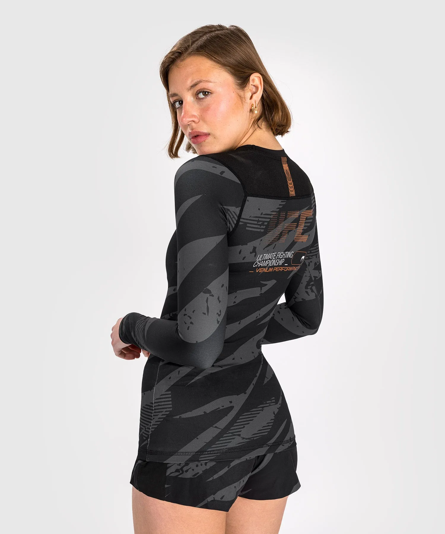 Rashguard À Manches Longues pour Femmes UFC Adrenaline by Venum Fight Week - Urban Camo