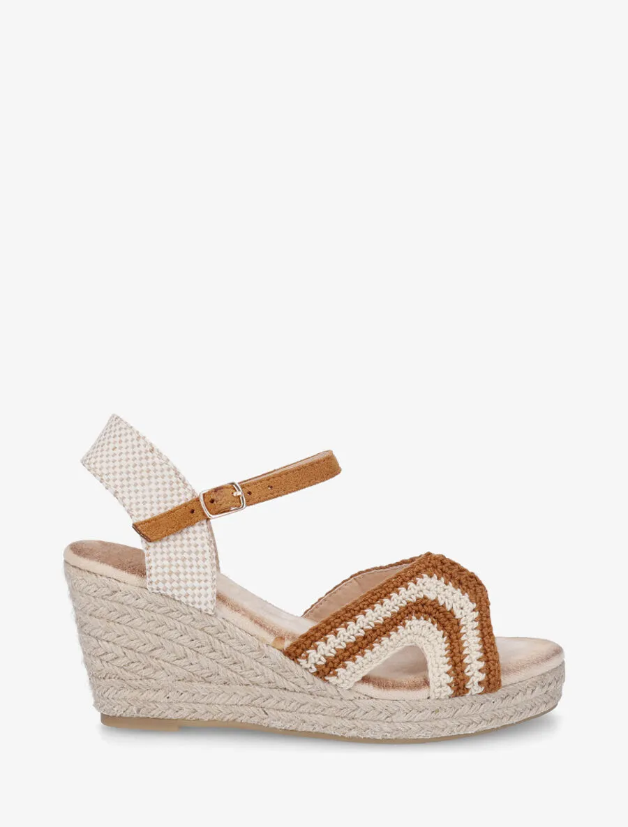 Sandales compensées en crochet - Camel