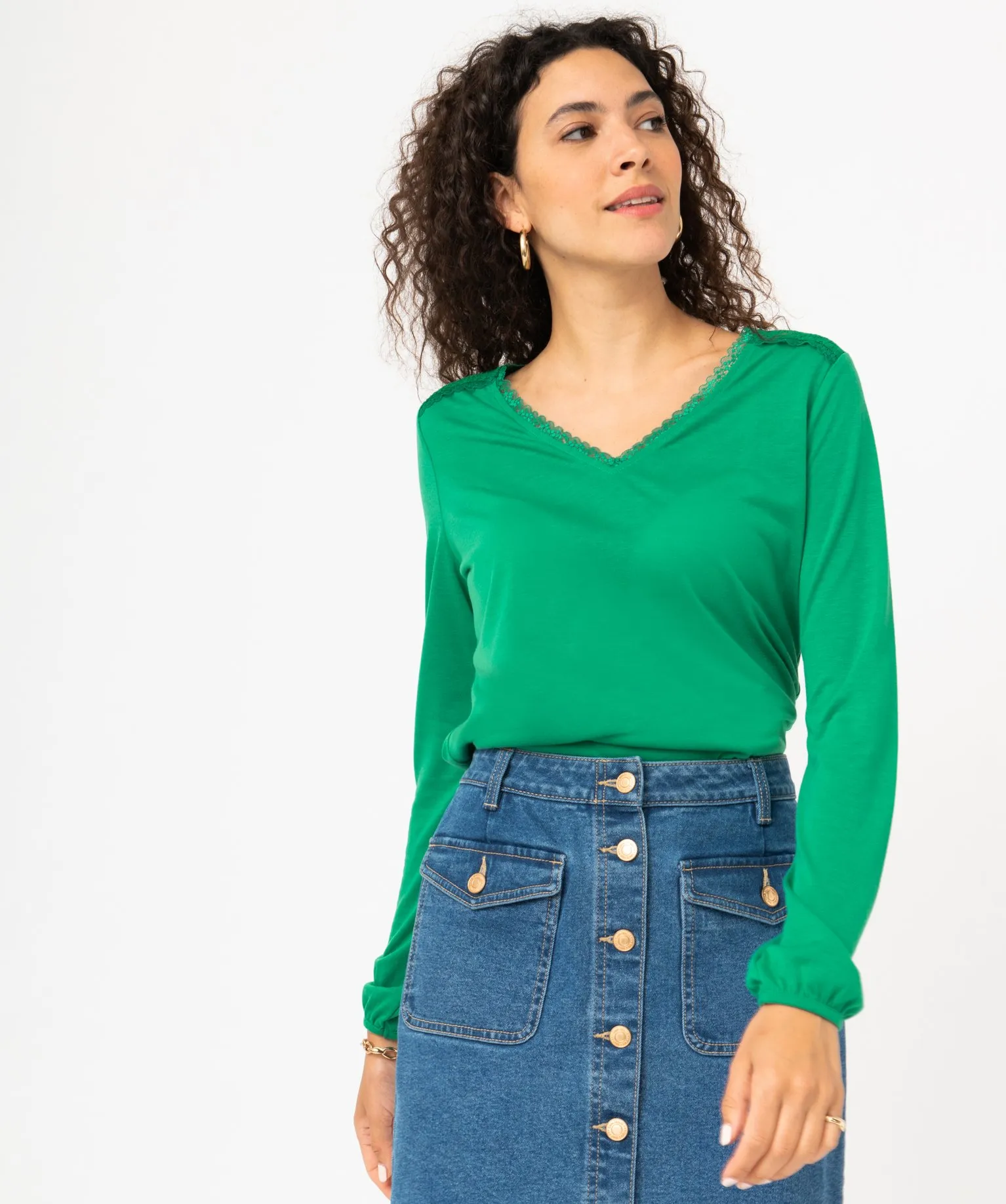 tee-shirt a manches longues avec details dentelle femme vert t-shirts manches longues