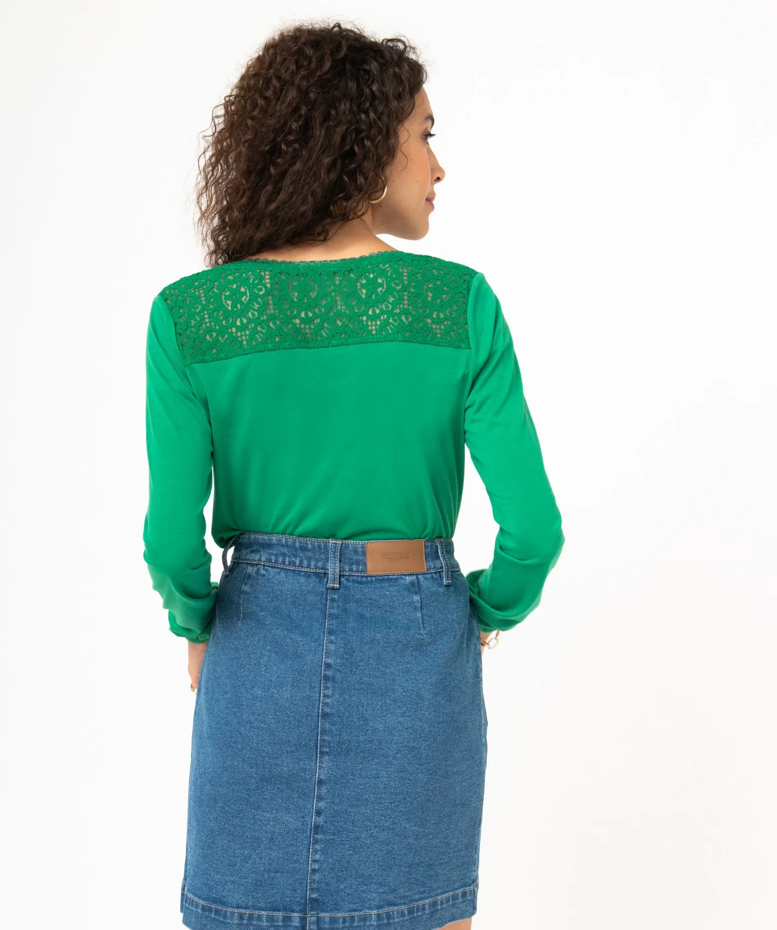 tee-shirt a manches longues avec details dentelle femme vert t-shirts manches longues